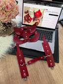 Kırmızı Peluş Astarlı Fantazi Kelepçe – Zincirli Ayarlanabilir Bilek Bağlama Seti(Gizli Gönderim)(kod:8117)