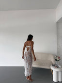 Beyaz Dantel Gecelik – Tanga Hediyeli 2 Parça Şık ve Romantik Lingerie Set