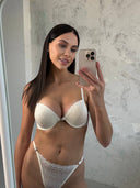 Dream Angels Ekru Destekli Sütyen Takımı – Zarif ve Şık Lingerie Set