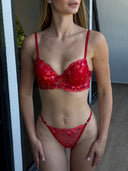 Kırmızı Kalpli Destekli Sütyen Takımı – Romantik ve Şık Set