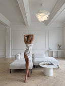 Angelina Ekru İpeksi Saten Gecelik – Zarif ve Romantik Kadın Model